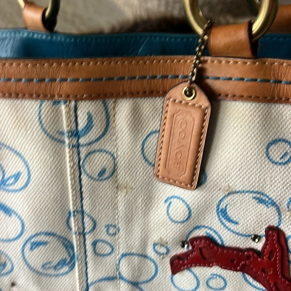 RARE COACH large Resort BUBBLE FISH CORAL LARGE CANVAS TOTE - Picture 10 of 10